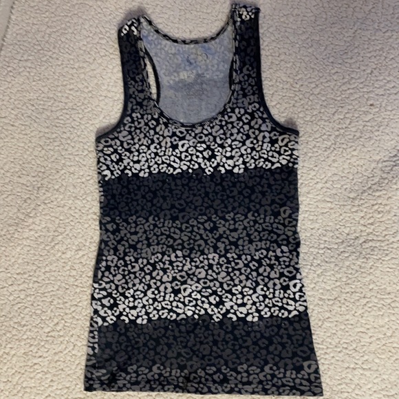 4/$24🦩 OP cheetah print Racerback tank top size juniors medium shades of grey - Picture 1 of 5